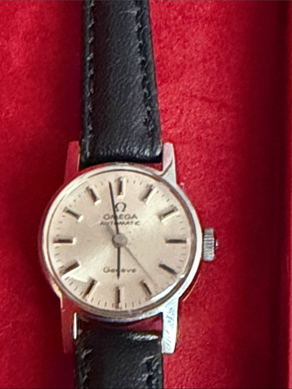 Omega Genève Automatic Watch - Picture 8 of 8